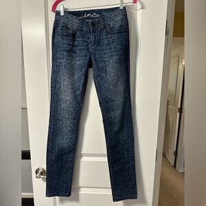 INC Skinny Regular Fit Denim Jeans with Discreet Leopard Print. Size 2.